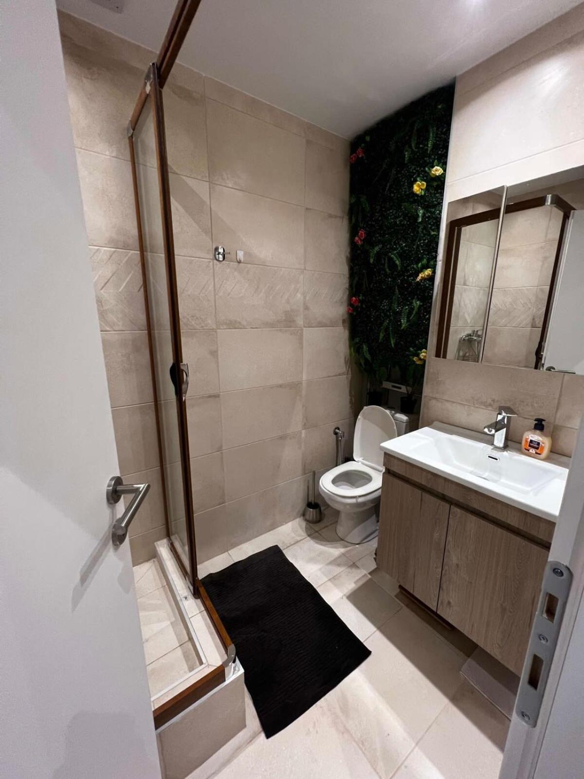Cozy Modern Studio In Thessaloniki Apartment ภายนอก รูปภาพ